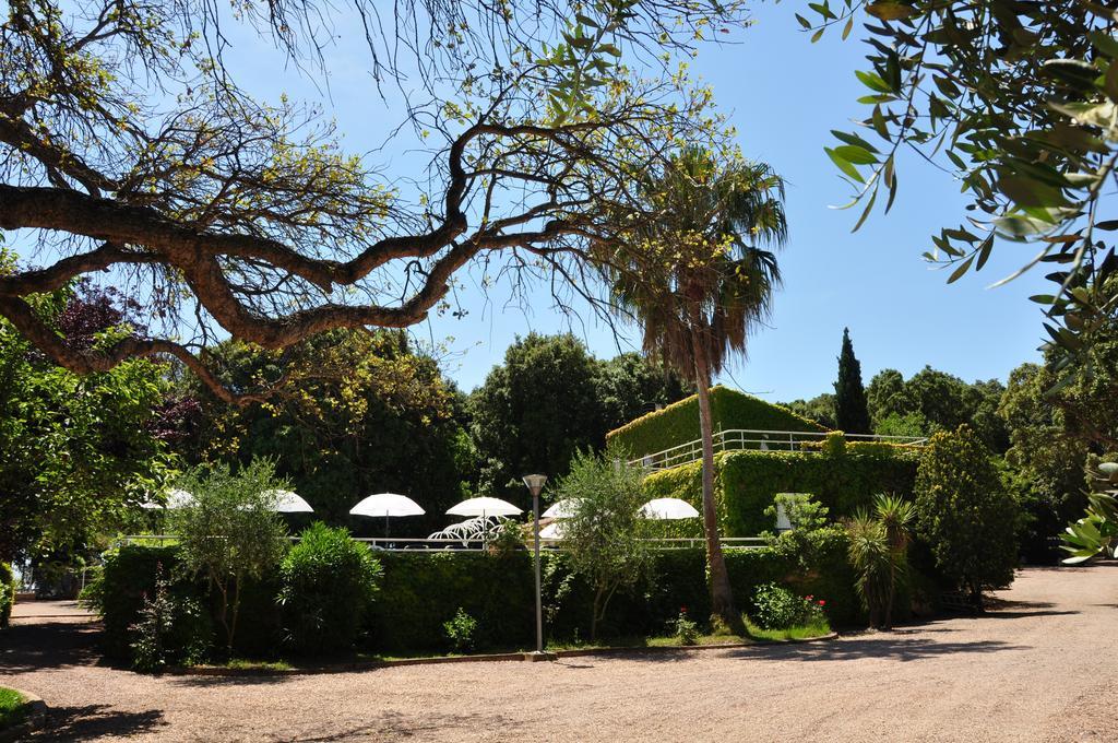 Sole E Mare Aparthotel Santa-Maria-Poggio  Екстериор снимка