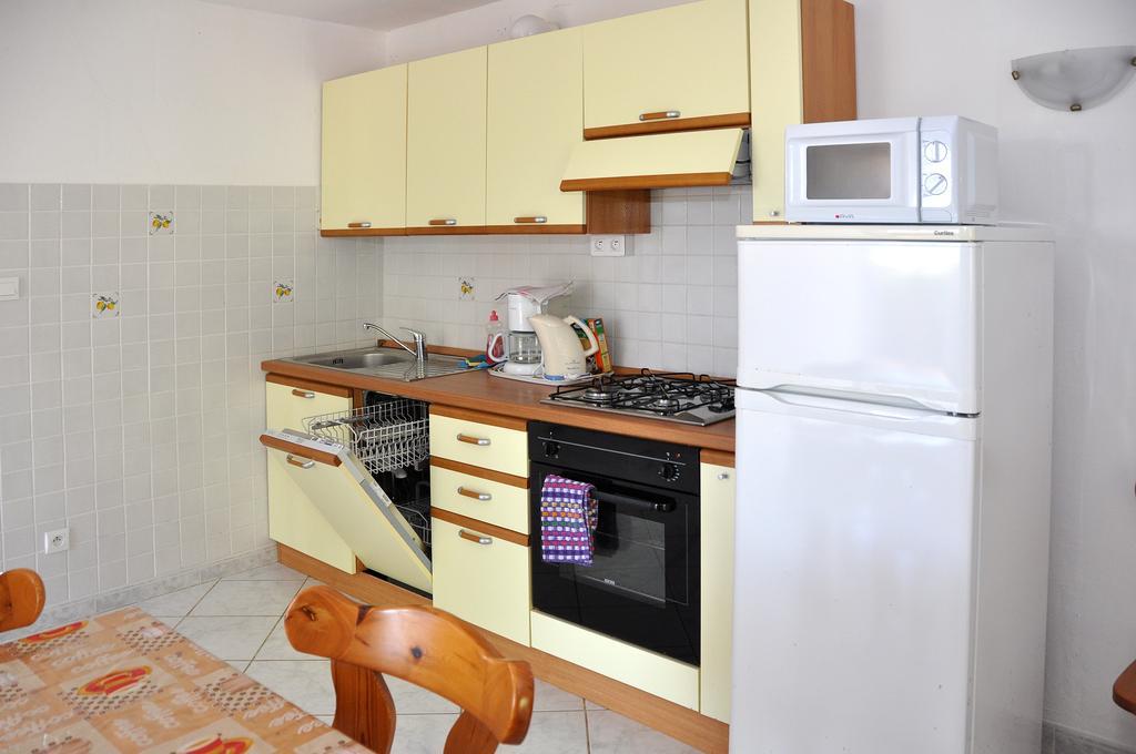 Sole E Mare Aparthotel Santa-Maria-Poggio  Стая снимка
