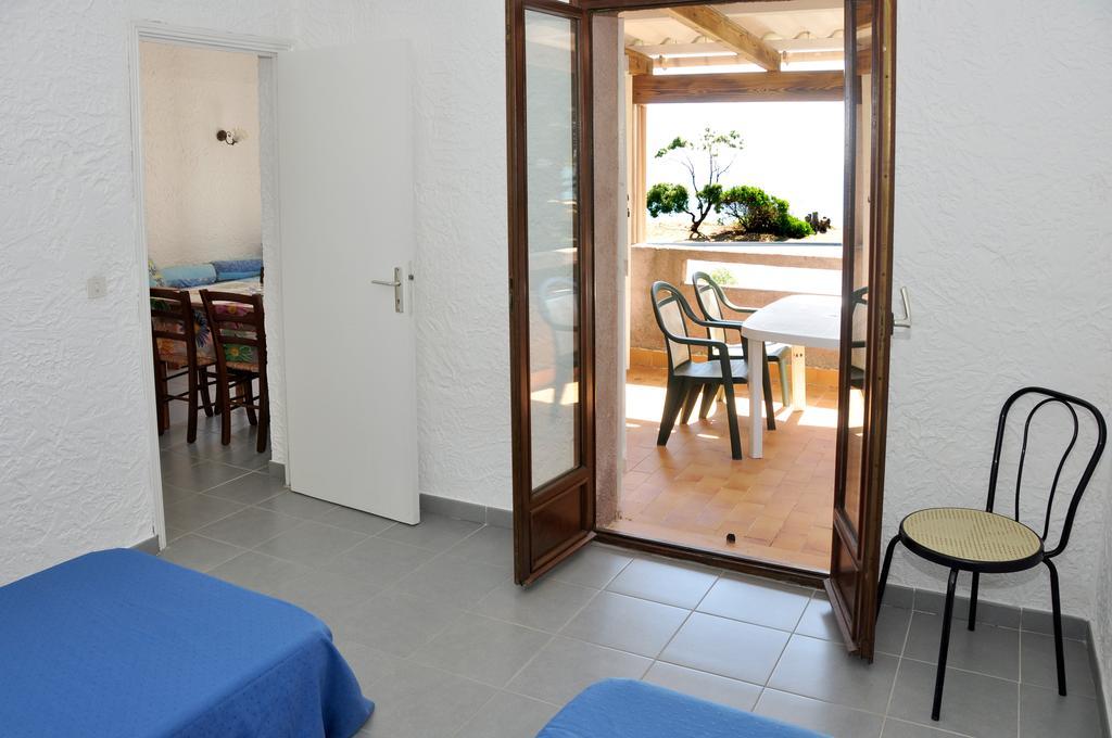 Sole E Mare Aparthotel Santa-Maria-Poggio  Стая снимка