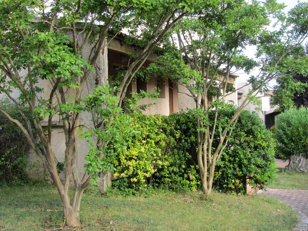 Sole E Mare Aparthotel Santa-Maria-Poggio  Екстериор снимка