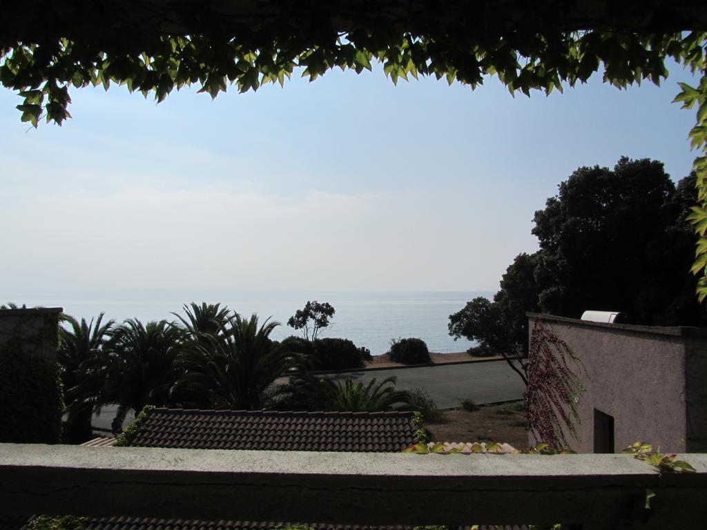 Sole E Mare Aparthotel Santa-Maria-Poggio  Стая снимка