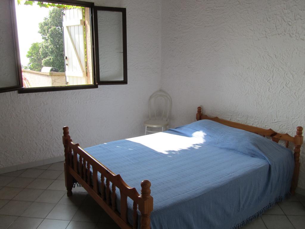 Sole E Mare Aparthotel Santa-Maria-Poggio  Стая снимка