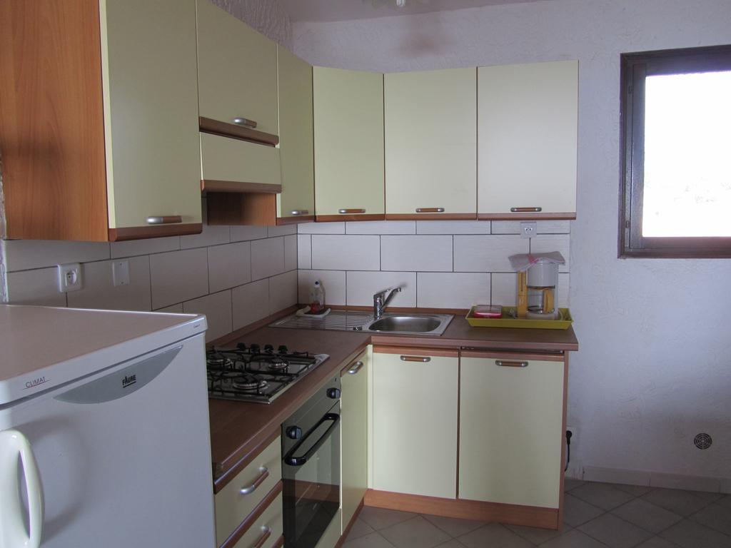 Sole E Mare Aparthotel Santa-Maria-Poggio  Стая снимка