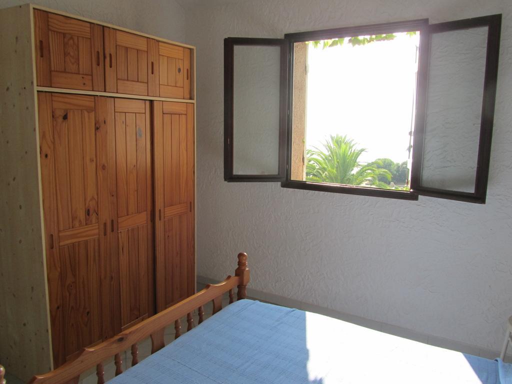 Sole E Mare Aparthotel Santa-Maria-Poggio  Стая снимка