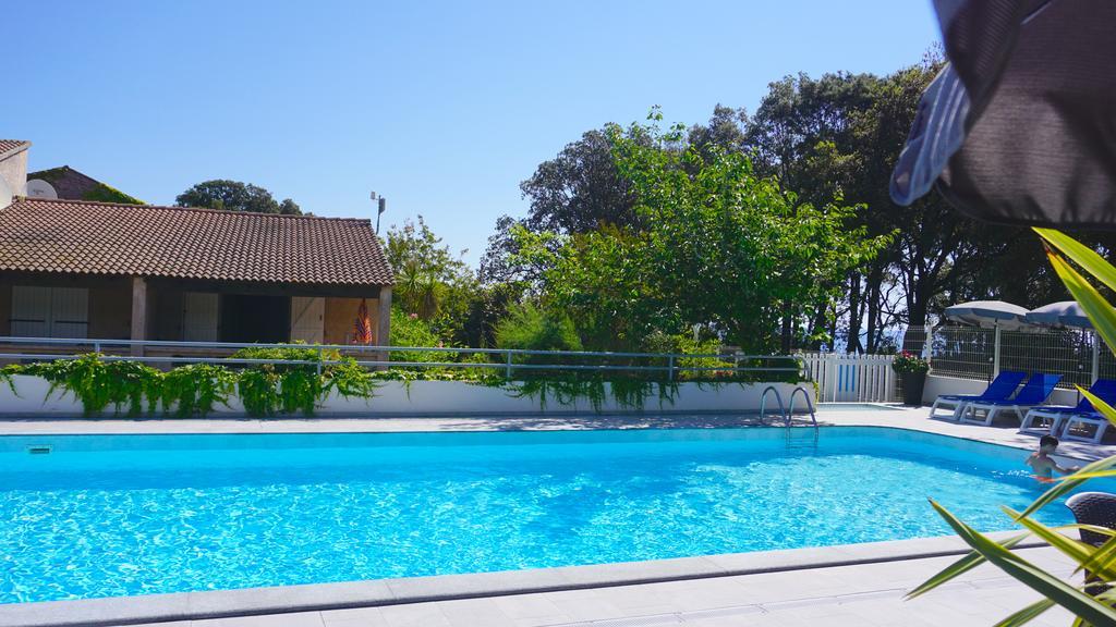 Sole E Mare Aparthotel Santa-Maria-Poggio  Екстериор снимка