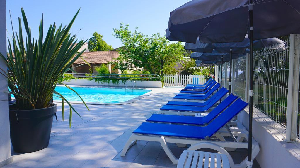 Sole E Mare Aparthotel Santa-Maria-Poggio  Екстериор снимка