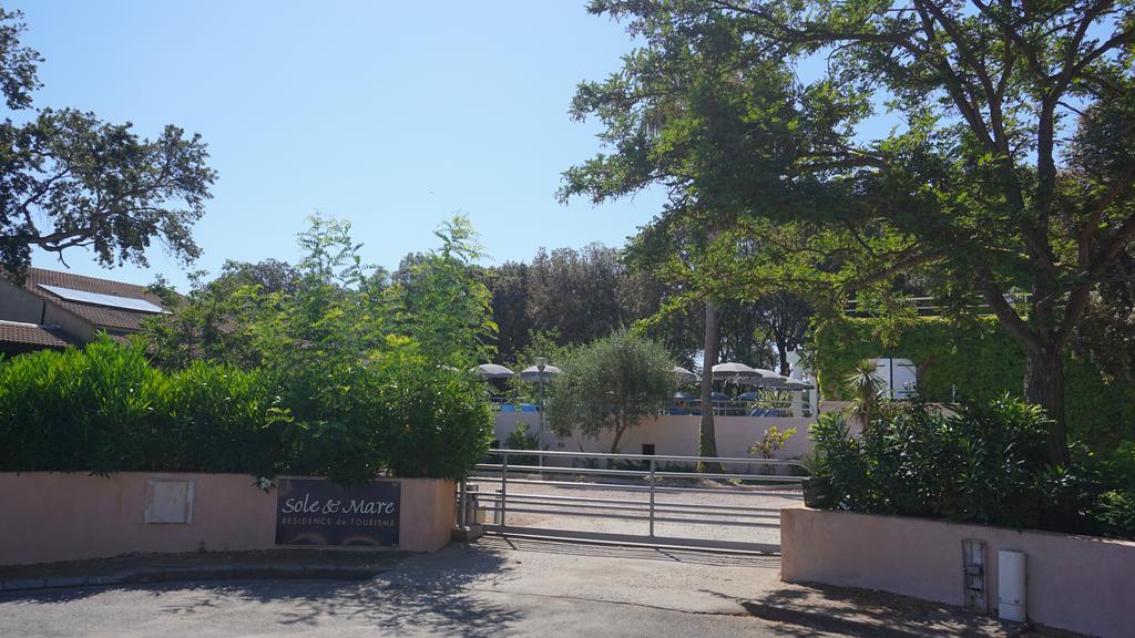 Sole E Mare Aparthotel Santa-Maria-Poggio  Екстериор снимка